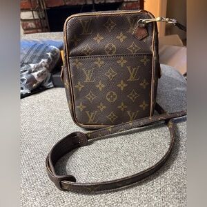 Louis Vuitton Brown Crossbody Bag vintage good condition just little piping work